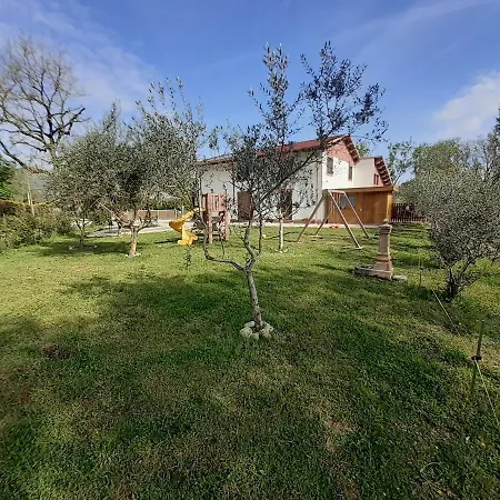 Le Cerque Bed & Breakfast *